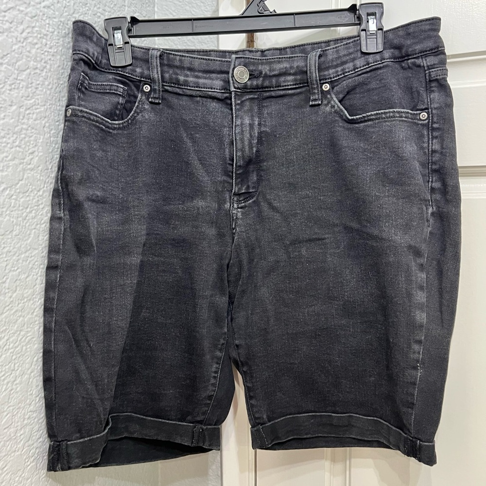 St. John's Bay Women's Black Wash Jean Shorts